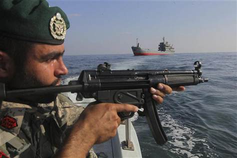 US navy crosses Strait of Hormuz after Iranian oil threats