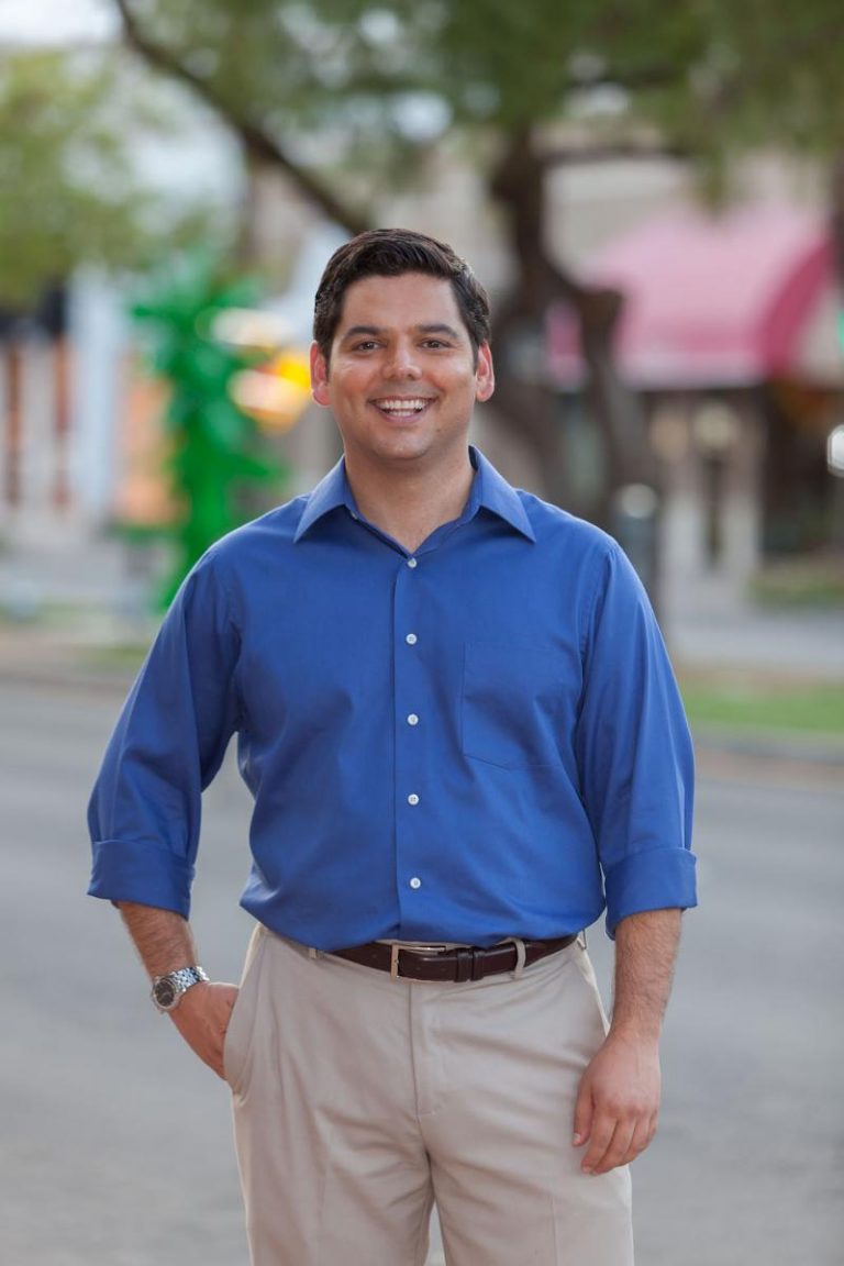 Meet and Greet Luncheon for Congressman Dr. Raul Ruiz Jan.30, 2012