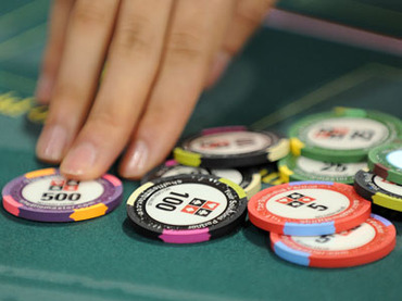 Gambling addiction cost San Diego mayor $1 billion