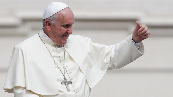 Hats off: Pope’s skull cap raises over $250k on eBay in less than 36hrs